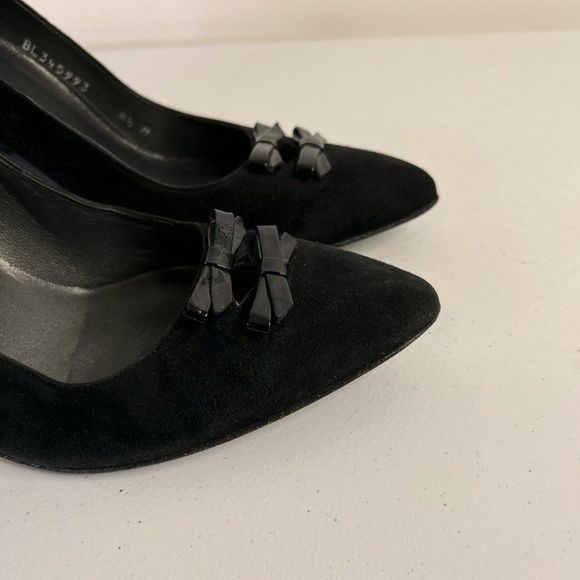 Stuart Weitzman Black Suede Pointed Toe Wedge Pumps with Bows - Picture 8 of 8